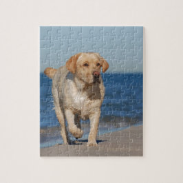 Gelbes Labrador Retriever am Strand Puzzle