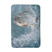 Gelbes Labrador Retriever Schwimmen Badematte (Vorderseite Vertikal)