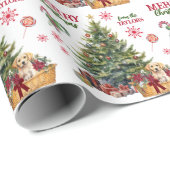 Gelbes Labrador-Retriever unter dem Baum Geschenkpapier (Rolleneckpunkt)