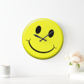 Gelbes lächelndes Gesicht Emoji-Happy Face Große Wanduhr (Zuhause)