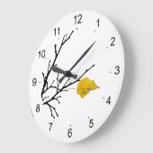 Gelbes Limones Baumleaf Große Wanduhr (Winkel)