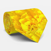 Gelbes Marigold Floral Nahtloses Muster Krawatte (Gerollt)