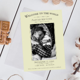 Gelbes Minimalistisches Foto Geburtsankündigung Ankündigung