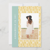 Gelbes modernes abstraktes Geburtstag Einladung (Vorderseite)