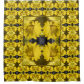 Gelbes Nadelholz Abstraktes Blumenzentrum Duschvorhang (Vorderseite)