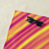 Gelbes, orange und lila gebogenes strandtuch (Beispiel)