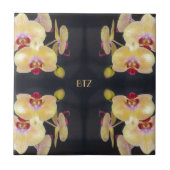 Gelbes Orchideenmuster Fliese (Vorderseite)