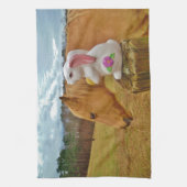 Gelbes Pferd, Frühlingshasen Handtuch (Vertikal)