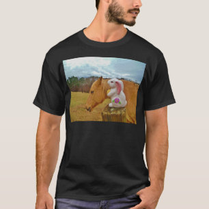 Gelbes Pferd, Frühlingshasen T-Shirt