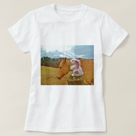Gelbes Pferd, Frühlingshasen T-Shirt (Design vorne)