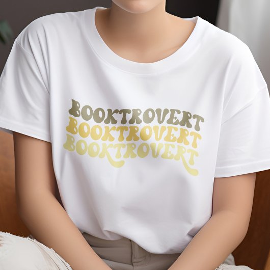 Gelbes Retro Buchtrovert, mehrfarbig, Buchübersich T-Shirt
