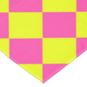 Gelbes Rosa Muster für das Diamant-Schachbrett Tischdecke (Schrägansicht)