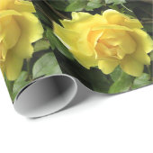 Gelbes Rosenpapier Geschenkpapier (Rolleneckpunkt)