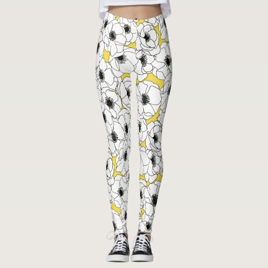 Gelbes, Schwarzweiss-Anemonen-Blumen-Muster Leggings (Vorderseite)