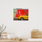 Gelbes Taxi & Graffiti, Ecuador Poster (Küche)
