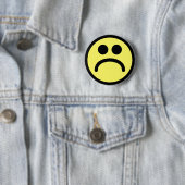 Gelbes trauriges Gesicht Button (Beispiel)