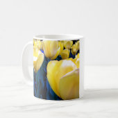 gelbes Tulpefeld Kaffeetasse (Vorderseite Links)