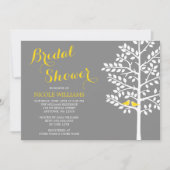Gelbes und graues Baum-Liebe-Vogel-Brautparty Einladung (Vorderseite)