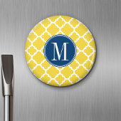 Gelbes und Navy-Quatrefolienmuster Custom Monogram Magnet