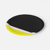 Gelbes weißes schwarzes colorblock pappteller (Schrägansicht)