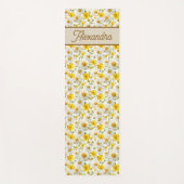 Gelbes Wildblumenmuster-Monogramm-Name Yogamatte (Vorderseite)