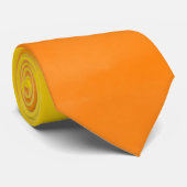 Gelbfärbung Krawatte (Gerollt)