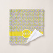 Gelbgraue Zickzack mit Monogramm Bezeichnung Badhandtuch Set (Waschlappen)