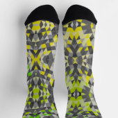 Gelbgraues, modernes Dreieck-Muster Cool Socken (Oben)