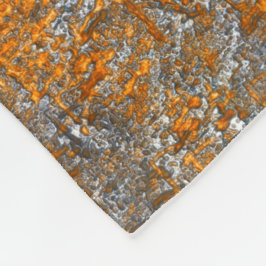 Gelblich mit goldfarbener Orange über weißgrau Fleecedecke