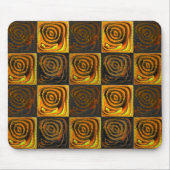 Gelbliche Quadrate und Kreise in rustikalem Mosaik Mousepad (Vorne)