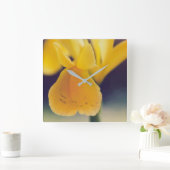 Gelblilie Quadratische Wanduhr (Zuhause)