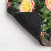 Gelbrosa Blume Mousepad (Ecke)