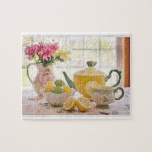 Gelbstillleben Teekanne und Blumen Foto Puzzle