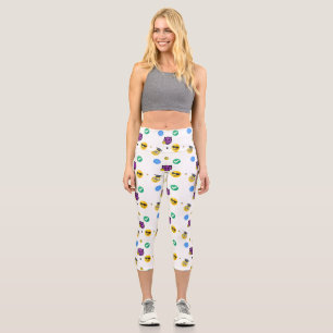 Gelehrte, Horror, Geist niedliche Emojis auf Weiß Capri Leggings