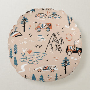 Gelfändefahren. Bergwald-Rallye. Spielzeugauto Ren Rundes Kissen
