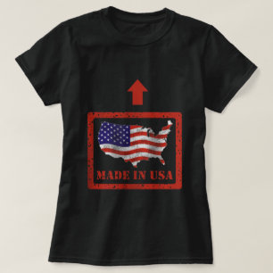 Gemacht im grundlegenden dunklen T - Shirt