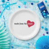 Gemacht vom Herz-Nahrungsmittelaufkleber Pappteller (Party)