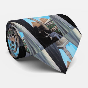 Gemälde des Pyramisa Hotels von Alfred Fox Krawatte