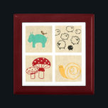 Gemälde von vier Kinderholzblöcken Schmuckschachtel<br><div class="desc">Ein skurriles Gemälde aus vier Holzblöcken für Kinder mit einem Hippo,  einer Schnecke,  einigen Schafen und einigen Pilzen. Kaufen Sie diesen Ausdruck und legen Sie ihn in das Kinderzimmer Ihrer Kinder,  oder geben Sie ihn als Geschenk an jemanden,  der erwartet!</div>