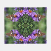 Gemäldete Lady Butterfly auf Aster-Blume Abstrakt Fleecedecke (Vorderseite (Horizontal))