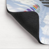 Gemalte Tulpen in Schneebänken Mousepad (Ecke)