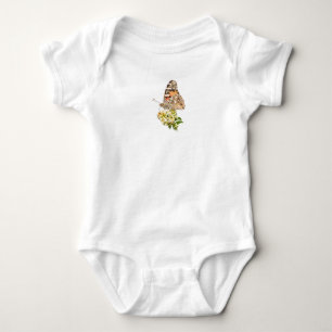 Gemalter Damenfalter auf weißen Blüten Baby Strampler