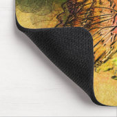 Gemalter Schmetterling auf Blumen-Stamm Mousepad (Ecke)