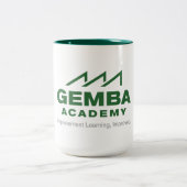 Gemba Hochschulgroße Tasse (neues Logo) (Mittel)