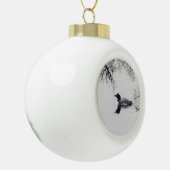 Gemeiner Loon Swims im Winter am Nordsee Keramik Kugel-Ornament (Links)