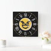 Gemeines Gesicht Emoji im Inneren römischer Zahlen Quadratische Wanduhr (Zuhause)