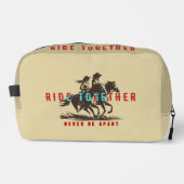 Gemeinsam reiten - Ein wunderbares Western-Leben | Waschbeutel (Vorderseite)