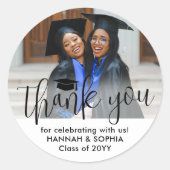 Gemeinsames Foto der Doppel-Absolventen Runder Aufkleber (Vorderseite)