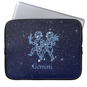 Gemini-Sternbild und Zodiaka-Zeichen mit Sternen Laptopschutzhülle