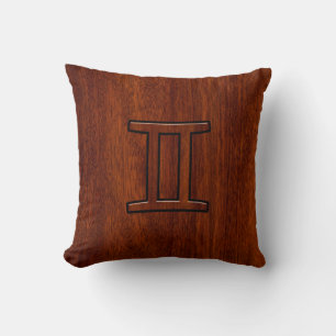 Gemini Zodiac Sign auf Mahogany Wood Style Kissen